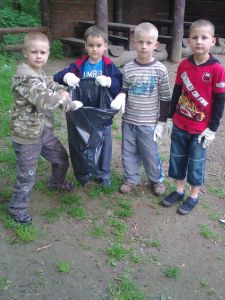 2012 05 28 sprzatanie lasu 01