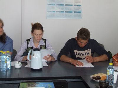 Z bezradności do aktywności - maj 2012