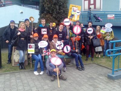 NIE PAL – TO SZKODZI!