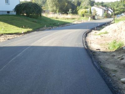Trwa budowa nowej drogi w Kikorzu