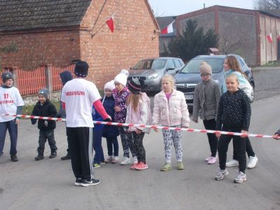 Uczniowie klasy 1a odpowiedzieli na apel Mai