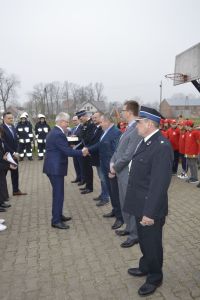 Przekazanie samochodu ratowniczo-gaśniczego dla OSP w Redle