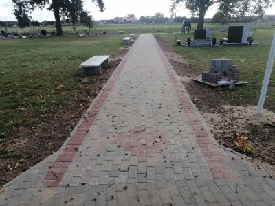 NOWY CHODNIK NA CMENTARZU KOMUNALNYM W M. WĘGORZA